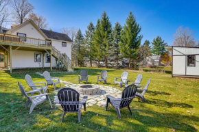 Retreat with Deck and Grill 1 Mi to Hunter Mtn Resort